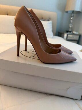 New in box stiletto shoes